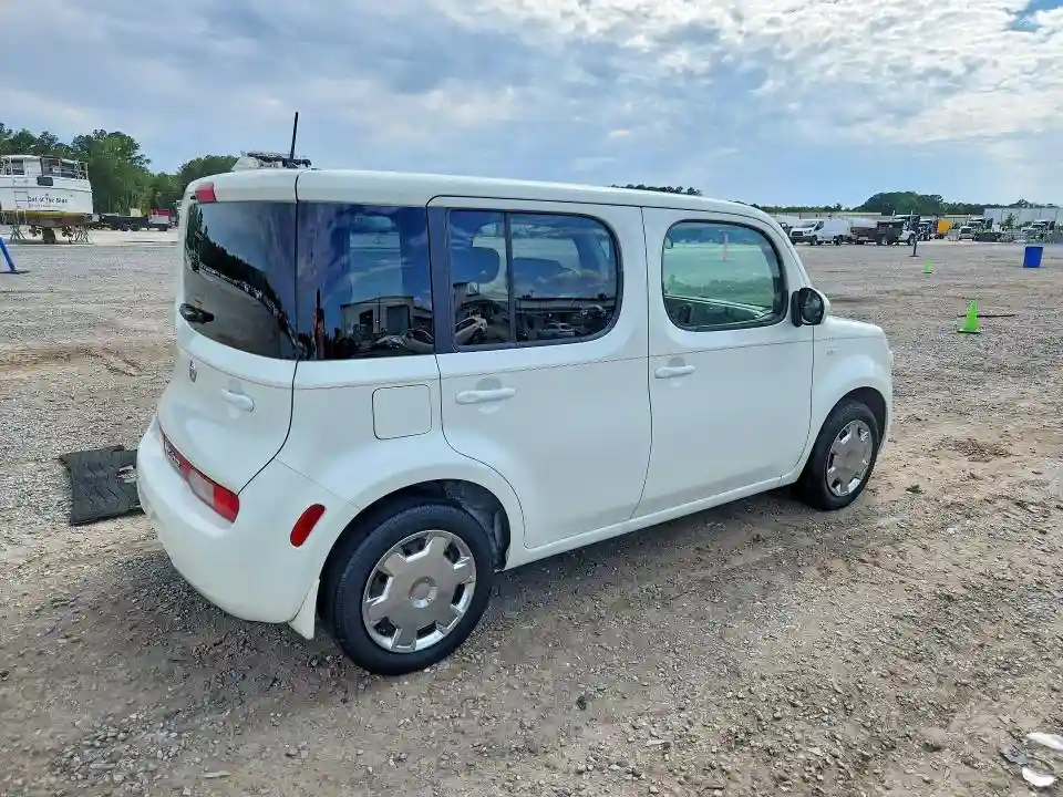 JN8AZ2KR1AT171328 2010 NISSAN CUBE-2