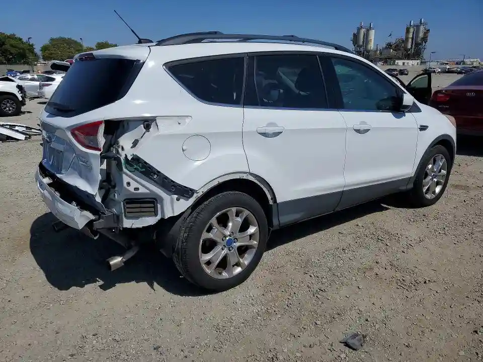 1FMCU0GX4DUB31558 2013 FORD ESCAPE-2