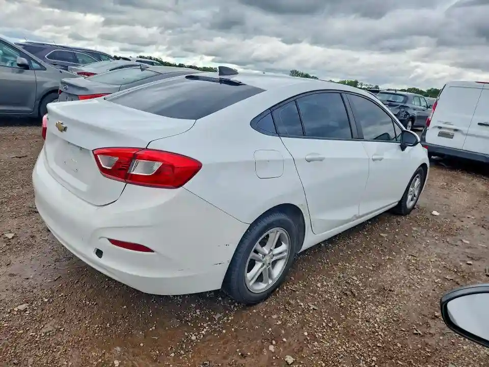 1G1BC5SM8J7194078 2018 CHEVROLET CRUZE-2