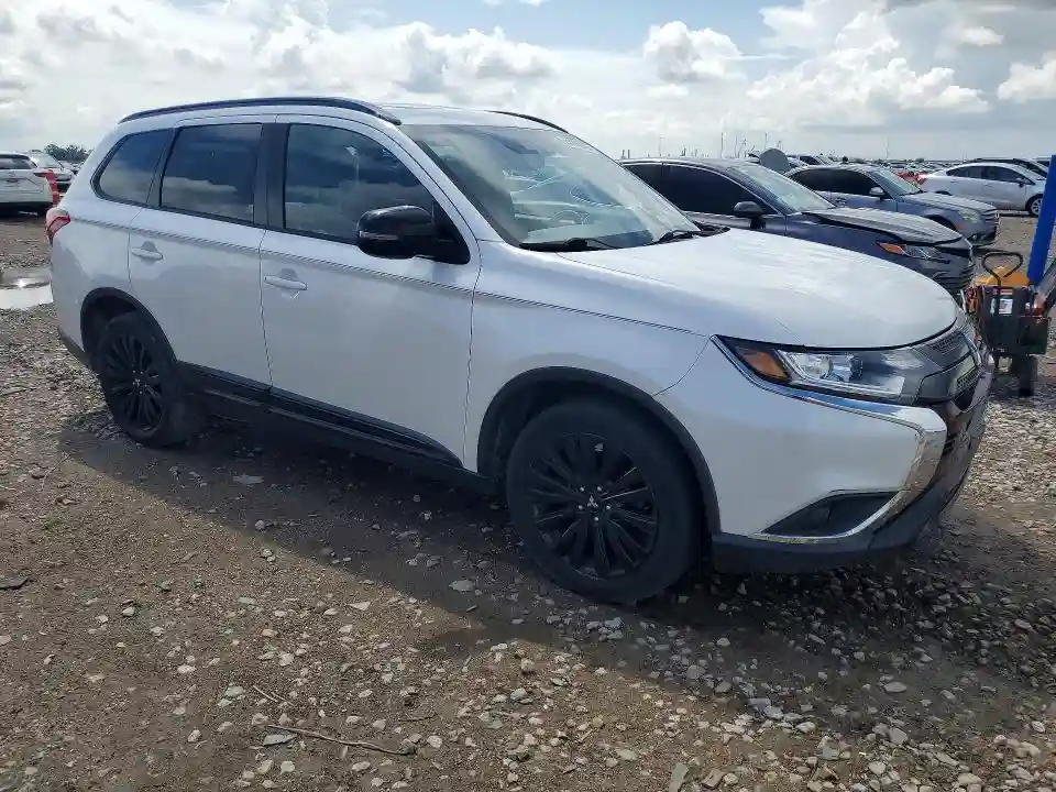 JA4AZ3A33LZ030124 2020 MITSUBISHI OUTLANDER-3