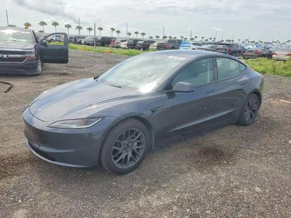 5YJ3E1EB2RF737584 2024 TESLA MODEL 3-0