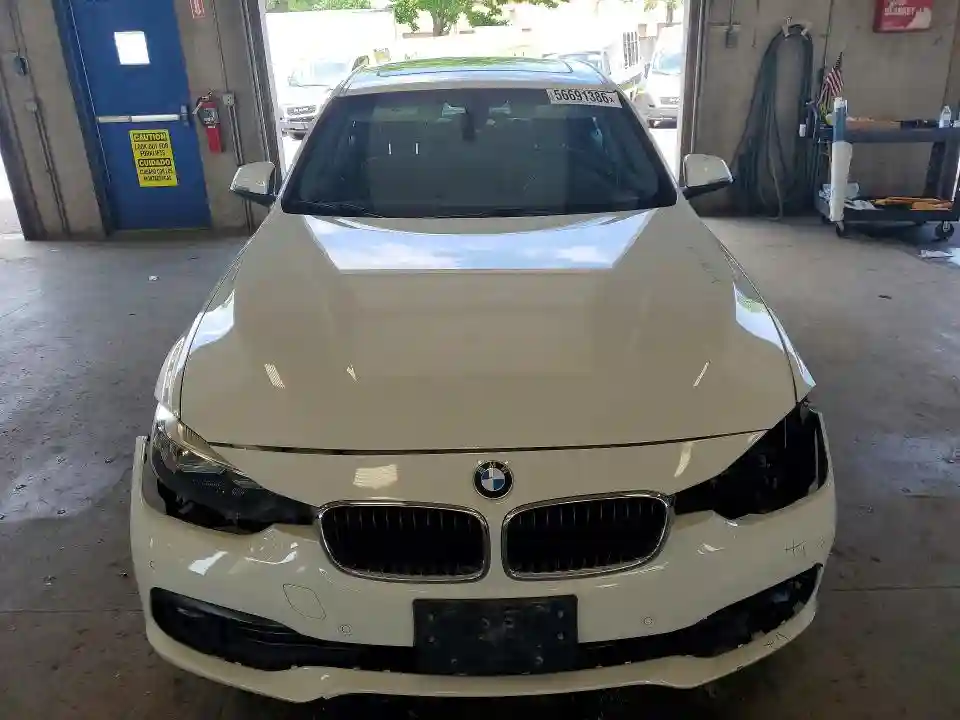 WBA8E5G35HNU44097 2017 BMW 3 SERIES-4