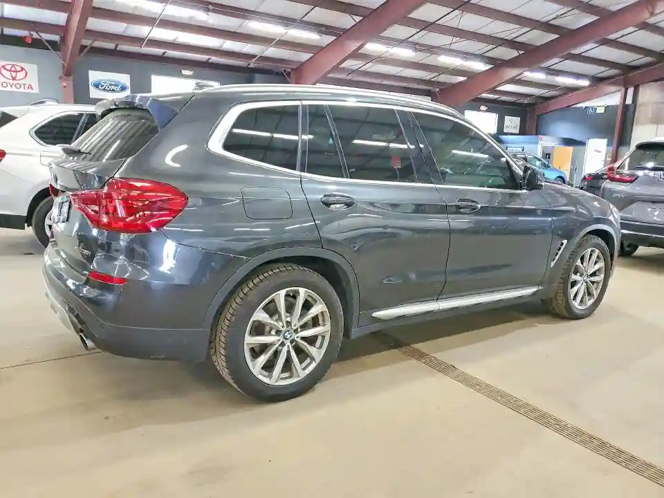 5UXTR9C53JLD73338 2018 BMW X3-2