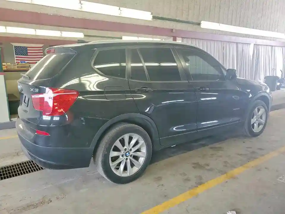 5UXWX5C50BL700983 2011 BMW X3-2