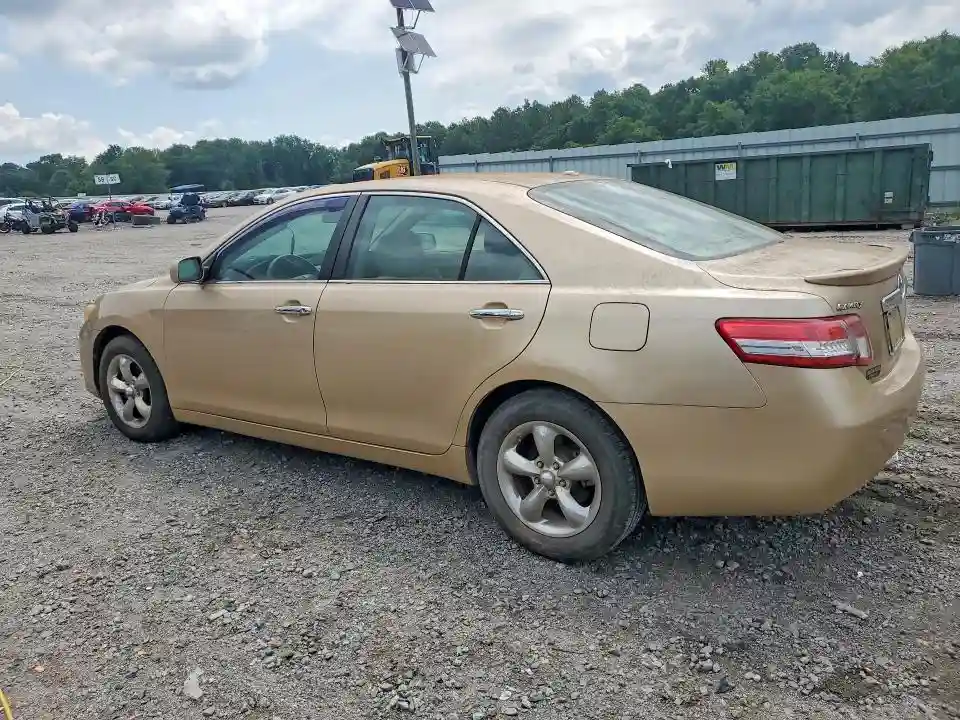 4T1BF3EK0AU029264 2010 TOYOTA CAMRY-1