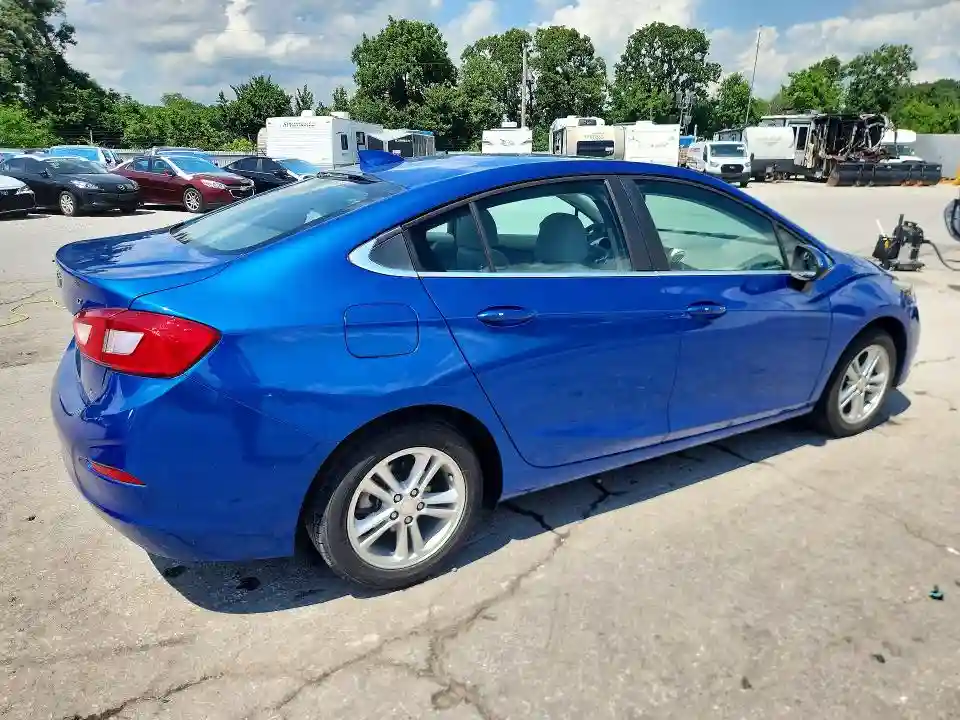 1G1BE5SM0J7236320 2018 CHEVROLET CRUZE-2