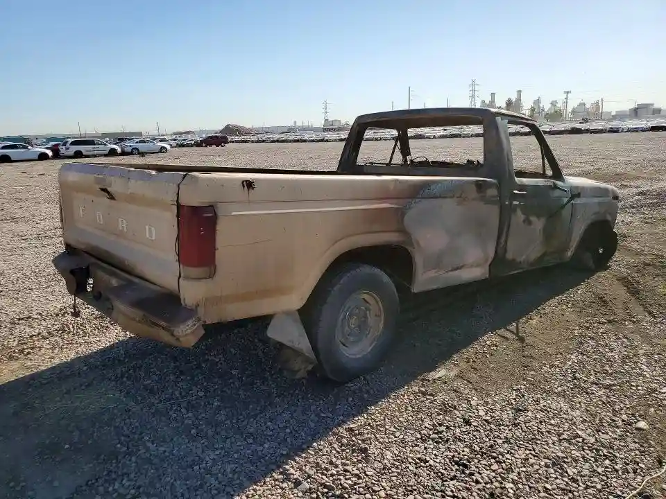 1FTEF15Y1FPA29838 1985 FORD ALL MODELS-2