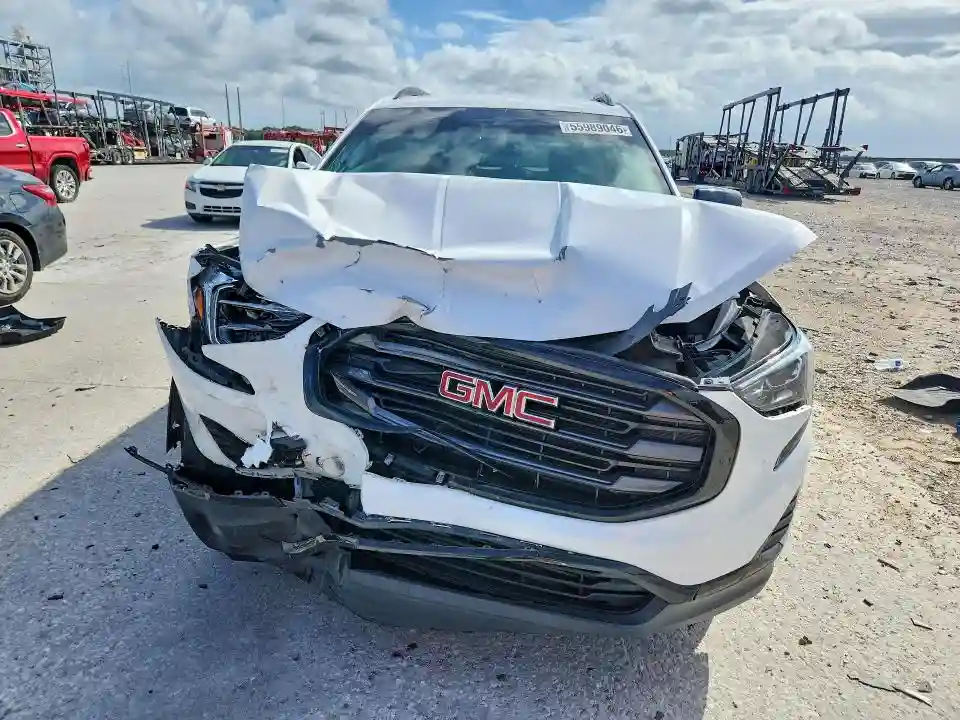 3GKALMEV8LL283945 2020 GMC TERRAIN-4