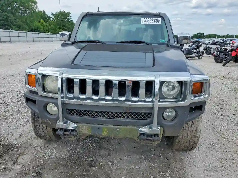 5GTMNJEE1A8120365 2010 HUMMER H3-4