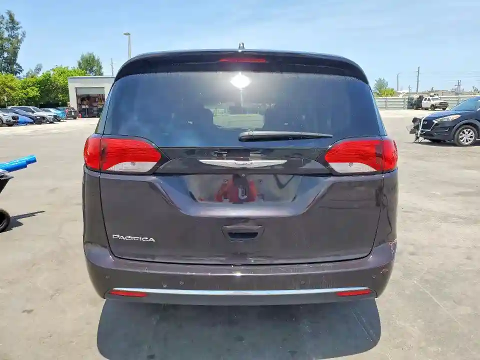 2C4RC1FG2JR279144 2018 CHRYSLER PACIFICA-5