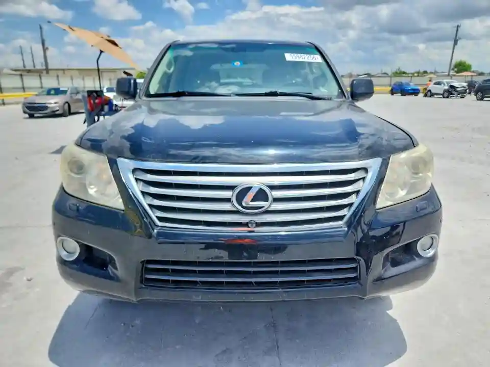 JTJHY7AX6A4045676 2010 LEXUS LX570-4