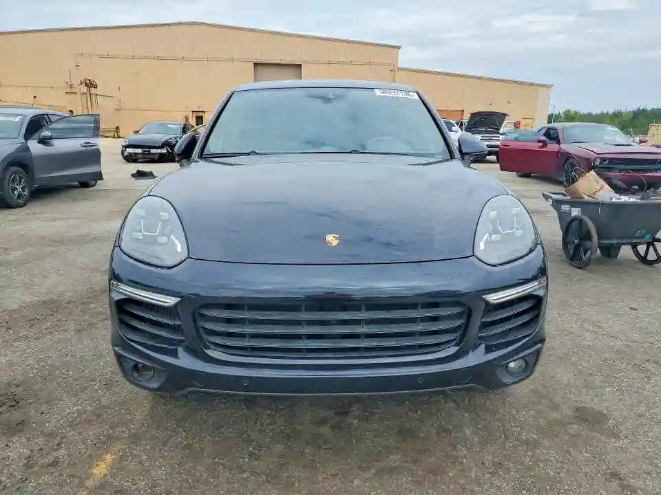 WP1AB2A25HLA51108 2017 PORSCHE CAYENNE-4