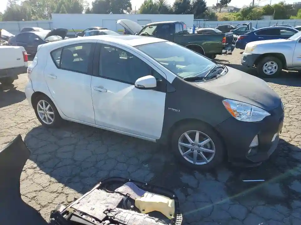 JTDKDTB39C1025919 2012 TOYOTA PRIUS-3