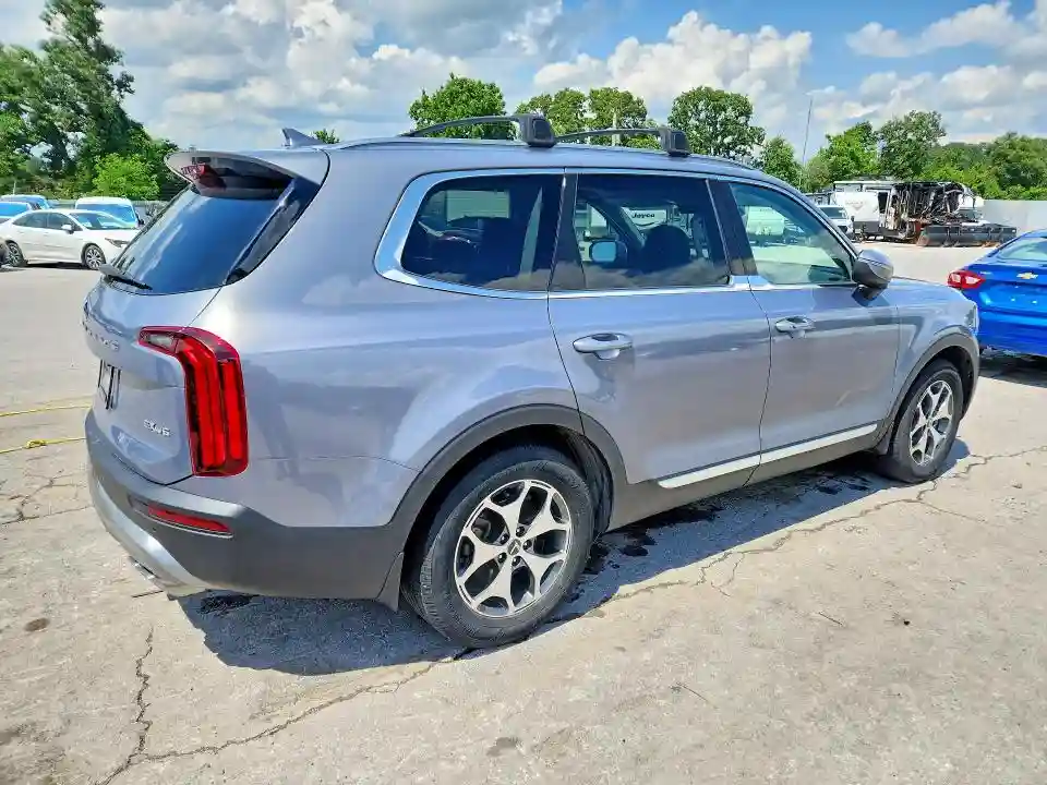 5XYP34HC4LG001582 2020 KIA TELLURIDE-2