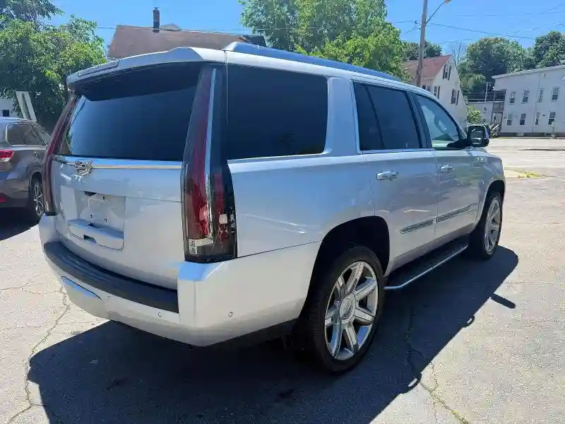 1GYS4BKJ6LR156326 2020 CADILLAC ESCALADE-2