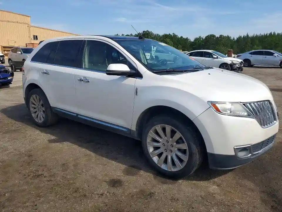 2LMDJ6JK7CBL10683 2012 LINCOLN MKX-3