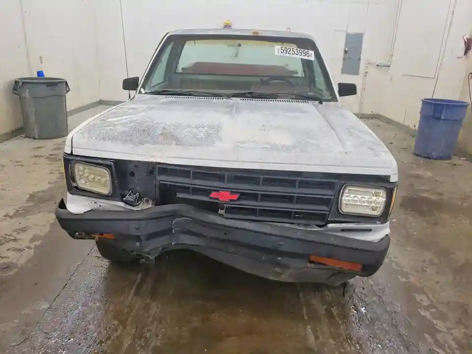 1GBCS14R0J2194383 1988 CHEVROLET S10-4