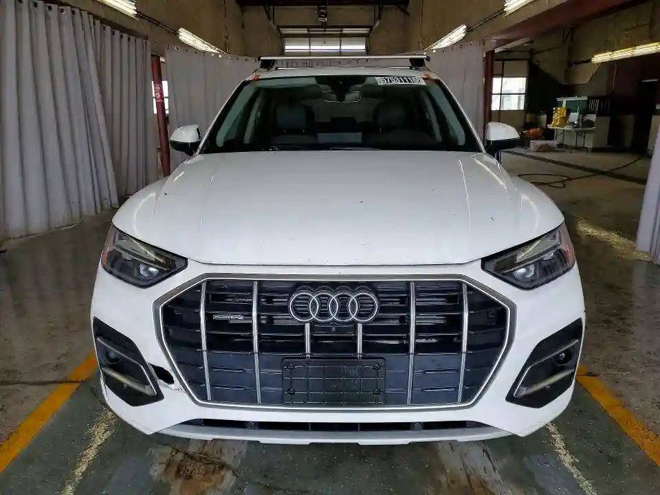WA1BAAFY1M2021470 2021 AUDI Q5-4