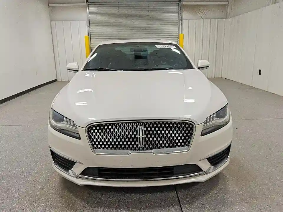 3LN6L5FC6HR611562 2017 LINCOLN MKZ-4