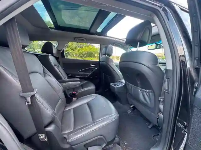 KM8SRDHF0JU282497 2018 HYUNDAI SANTA FE-4