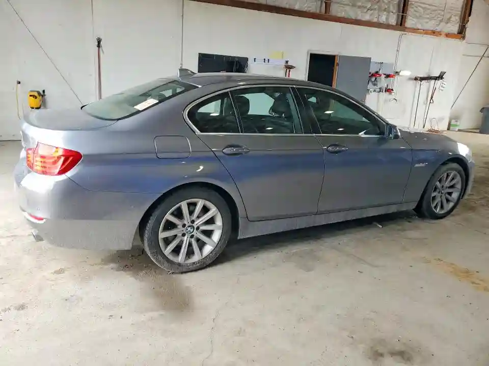 WBA5B1C53FD919731 2015 BMW 5 SERIES-2
