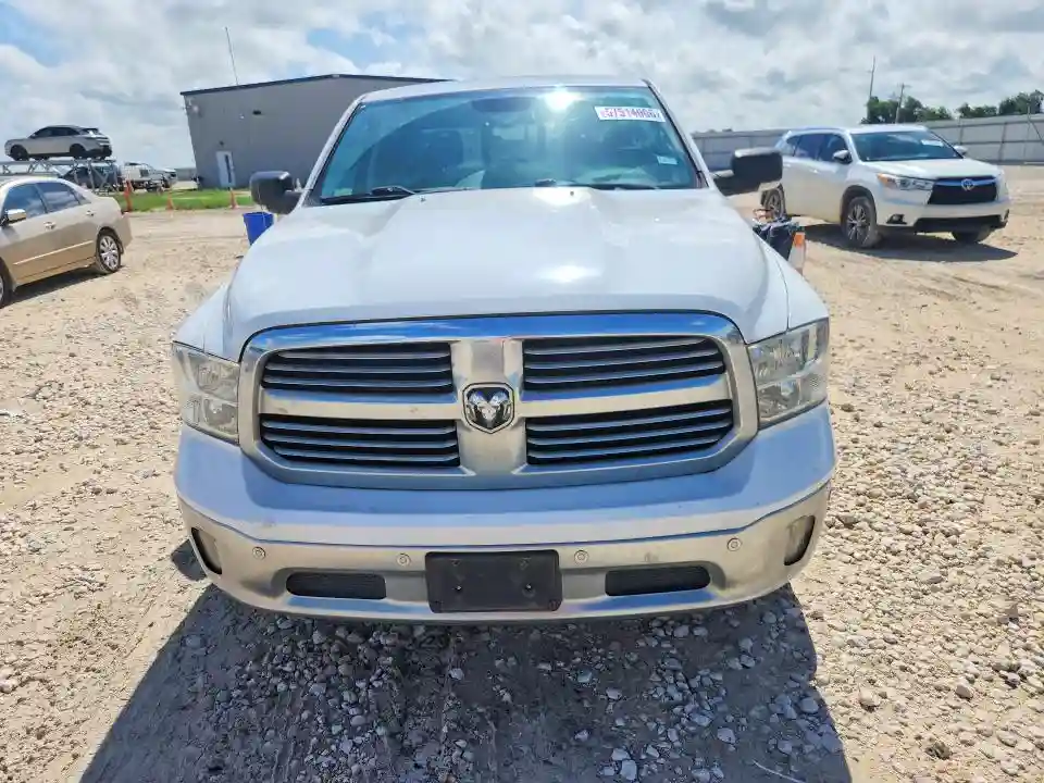 1C6RR6LG0GS403295 2016 RAM 1500-4