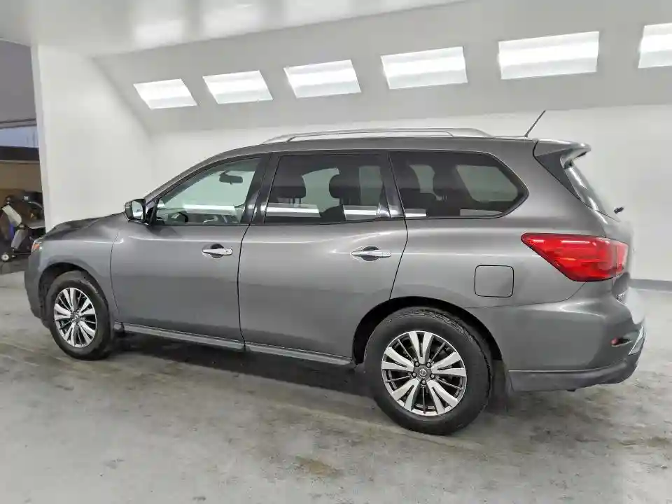 5N1DR2MN1JC621591 2018 NISSAN PATHFINDER-1