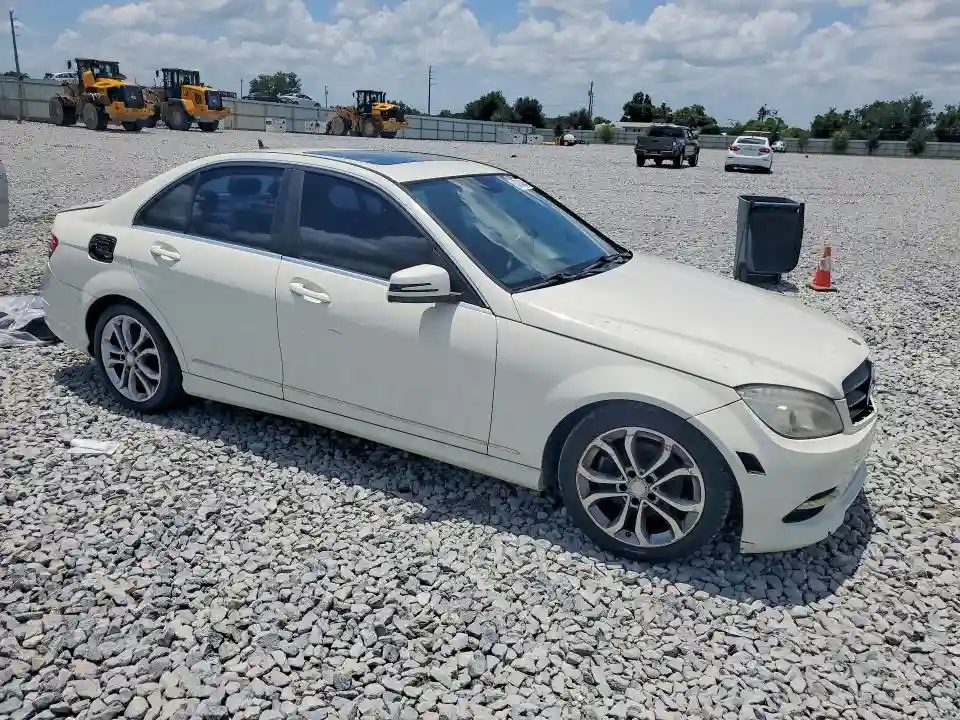 WDDGF5EB5BR137136 2011 MERCEDES-BENZ C-CLASS-3
