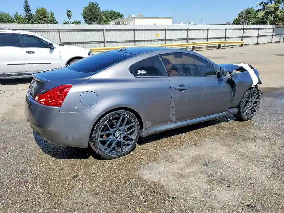 JN1CV6EK1DM923035 2013 INFINITI G37 COUPE-2