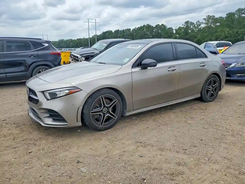 WDD3G4EB4KW019201 2019 MERCEDES-BENZ A-CLASS-0