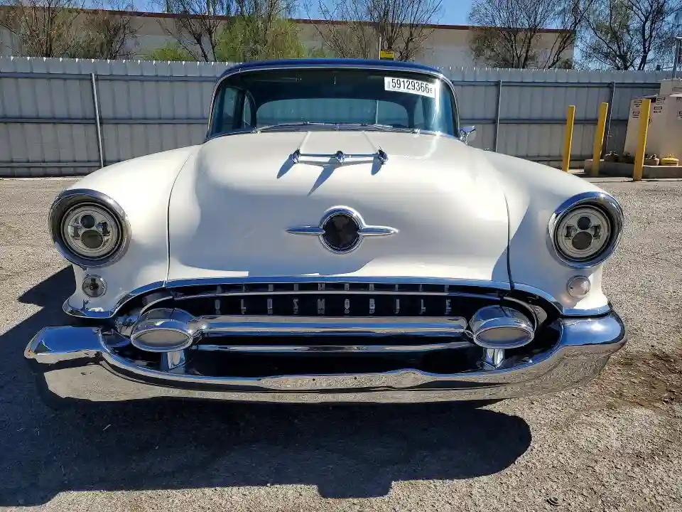 557K20139 1955 OLDSMOBILE 88-4