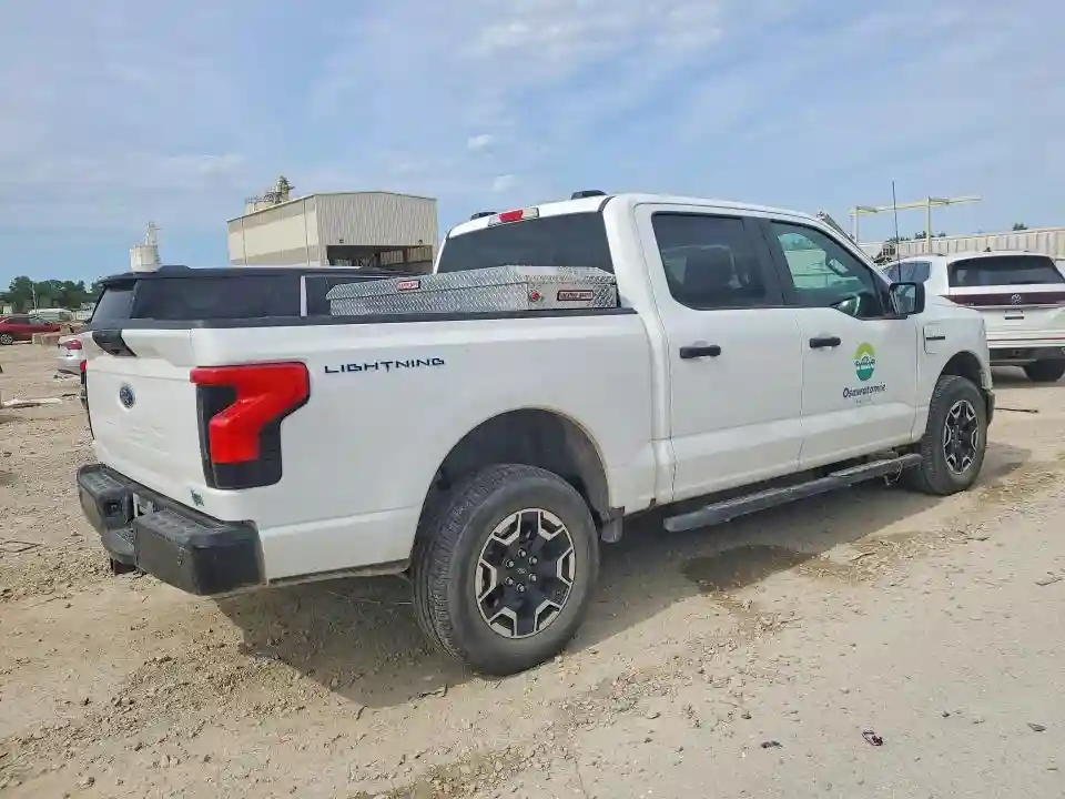 1FTVW1EL7PWG32241 2023 FORD F150 LIGHT-2