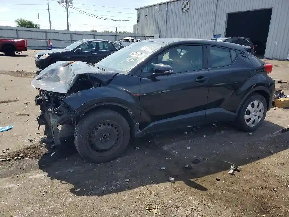NMTKHMBX4KR076404 2019 TOYOTA C-HR-0