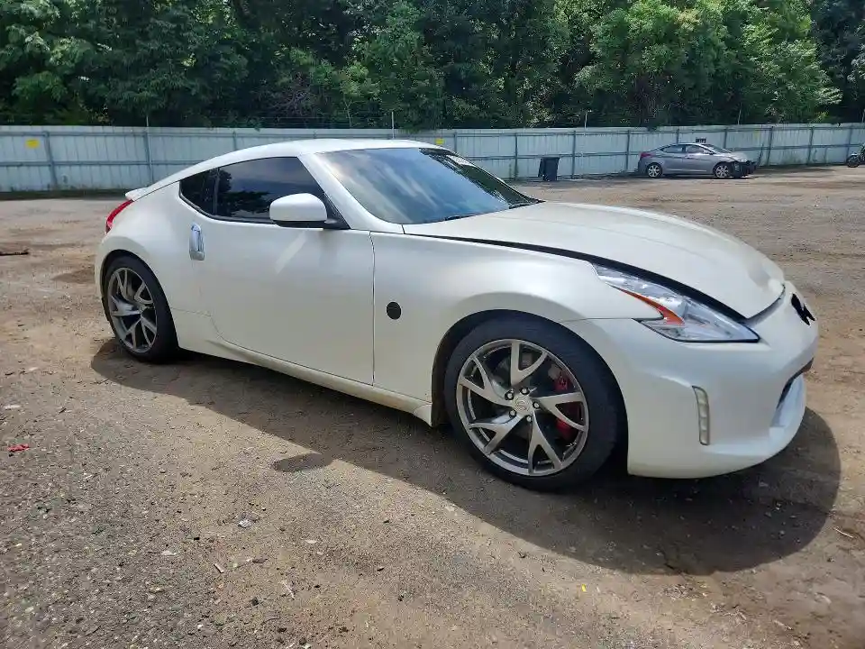JN1AZ4EH3GM937012 2016 NISSAN 370Z-3
