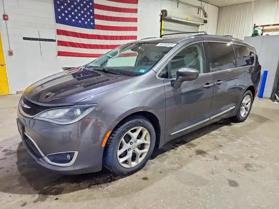 2C4RC1BG3HR636086 2017 CHRYSLER PACIFICA-0