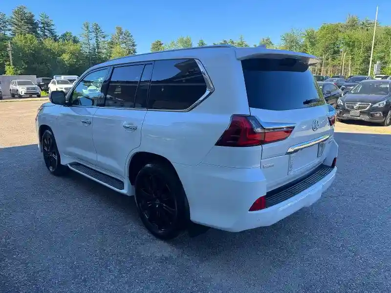 JTJHY7AX3G4213685 2016 LEXUS LX570-2