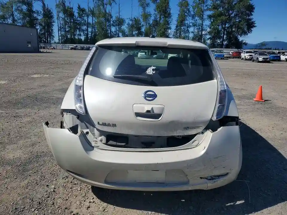 1N4AZ0CP1GC311048 2016 NISSAN LEAF-5