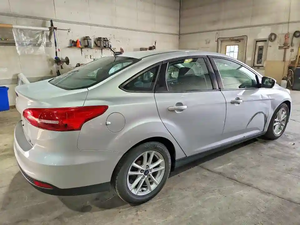 1FADP3F26GL299810 2016 FORD FOCUS-2