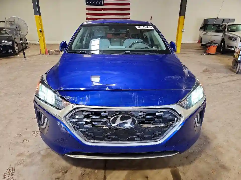 KMHC75LD8MU261570 2021 HYUNDAI IONIQ-4