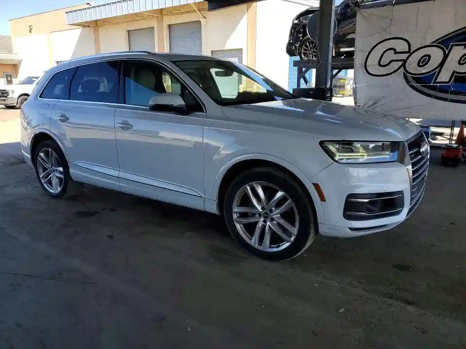 WA1VAAF71HD011097 2017 AUDI Q7-3