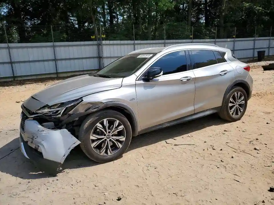 SJKCH5CR6HA039160 2017 INFINITI QX30-0