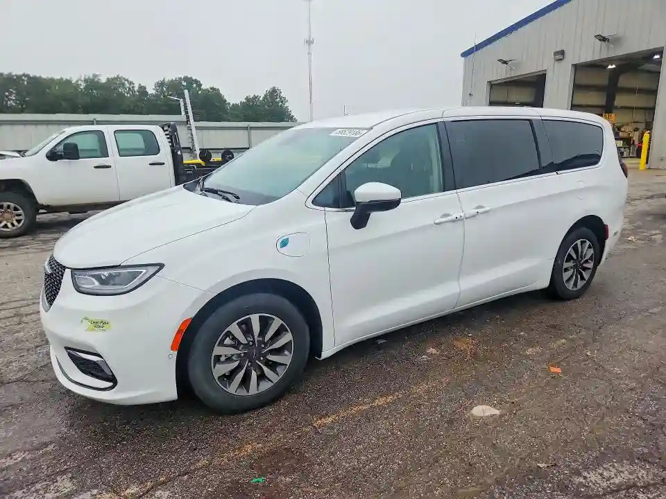2C4RC1L76PR523309 2023 CHRYSLER PACIFICA-0
