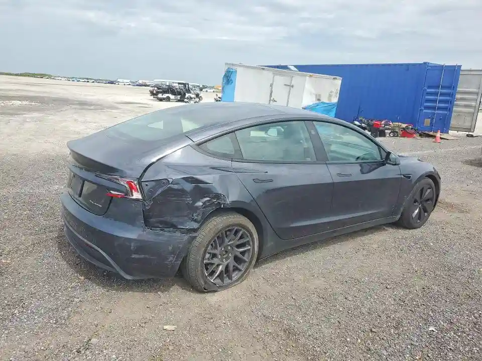 5YJ3E1EB2RF737584 2024 TESLA MODEL 3-2