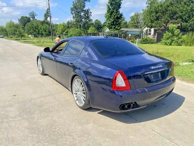 ZAM39JKAXB0059487 2011 MASERATI QUATTROPOR-2