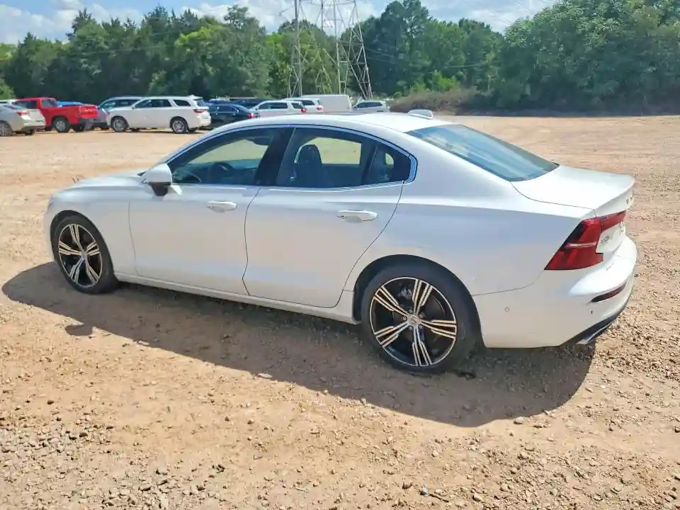 7JRL12FLXNG165397 2022 VOLVO S60-1
