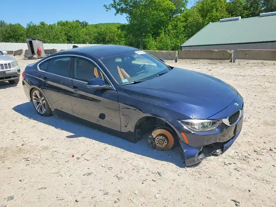 WBA4J3C5XJBG96055 2018 BMW 4 SERIES-3