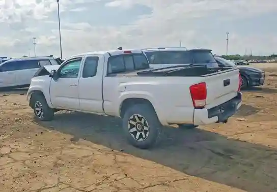 5TFRX5GN6HX092090 2017 TOYOTA TACOMA-1