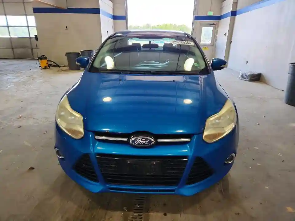 1FAHP3F27CL460399 2012 FORD FOCUS-4