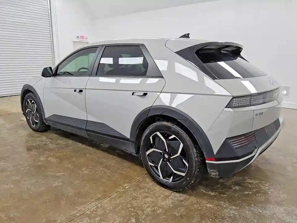 KM8KN4DE8RU286950 2024 HYUNDAI IONIQ-1