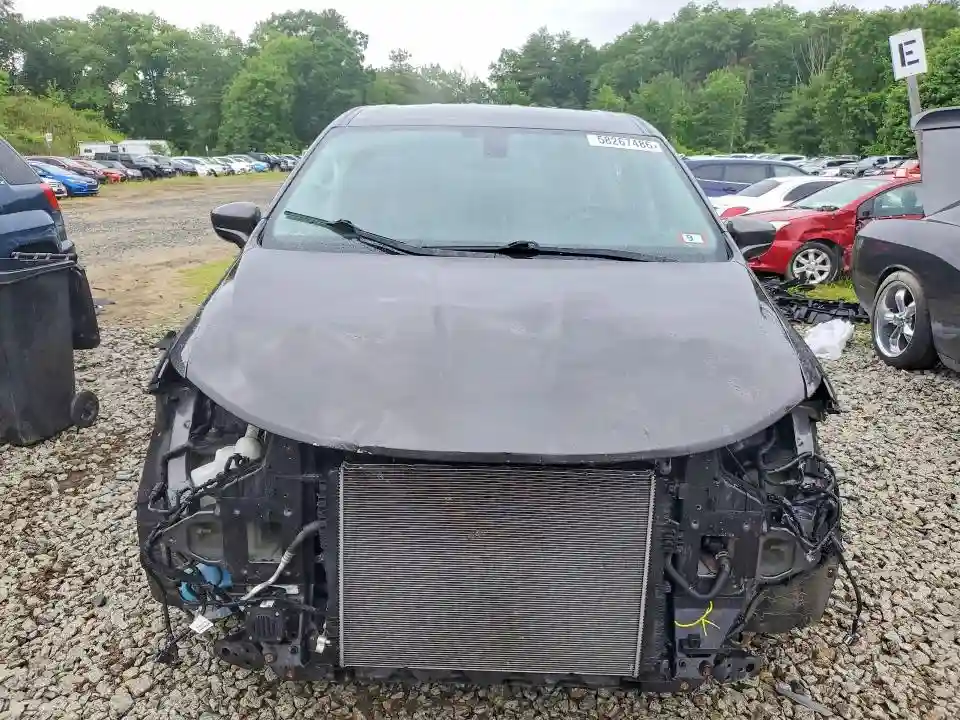 2C4RC1H71JR145156 2018 CHRYSLER PACIFICA-4